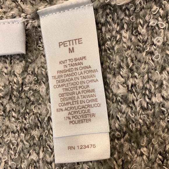 JH Collectibles Petite Women’s size Medium - Picture 4 of 8